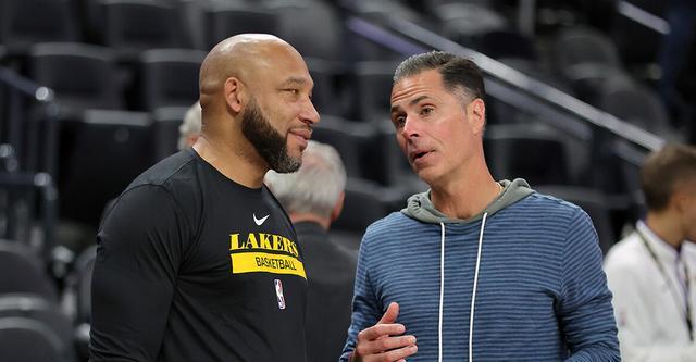 下半场回暖未能救主！邹阳10中6拿15分9板3断 15分全是下半场所得（下半场爆发仍无力回天：邹阳10投6中砍15分9板3抢，15分皆在下半场）