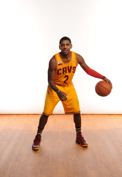 利物浦直接加点钱拿维尔茨去和皇马换修斯算了（利物浦再添点转会费，用维尔茨同皇马交换维尼修斯不就行了）