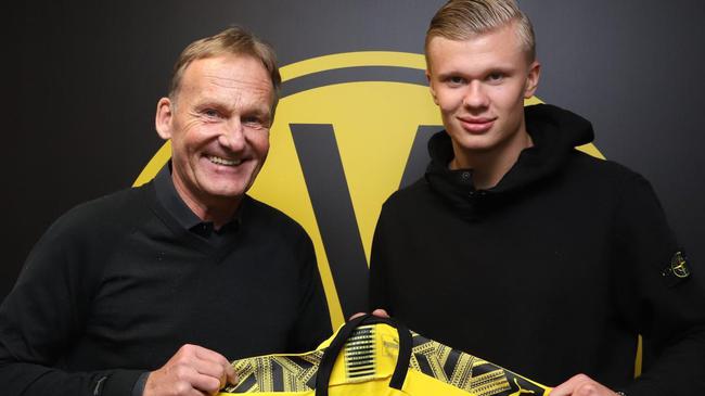 济州SK官方：任命前韩国国家队助教科斯塔为球队新帅（济州SK官宣：前韩国国家队助教科斯塔出任新任主教练）