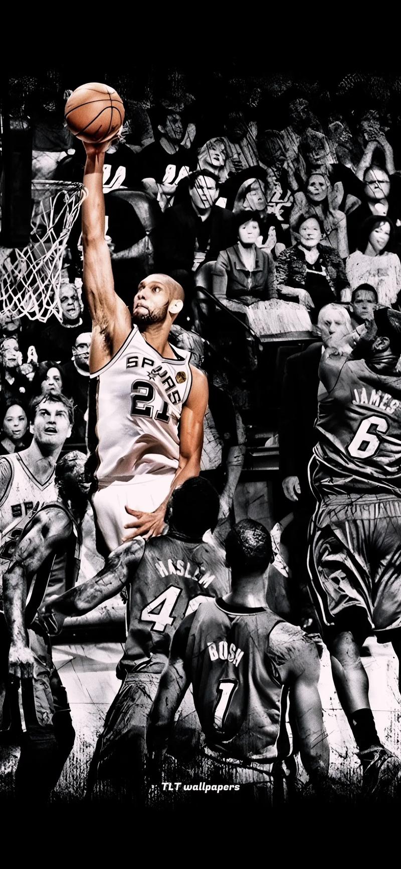 小雷：利物浦第二球犯规了，罗梅罗第一张黄牌是因为对此愤怒（小雷：利物浦第二球应判犯规，罗梅罗因不满吃到首张黄牌）