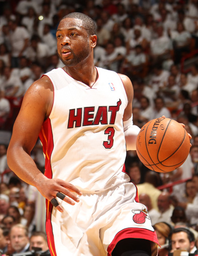 每体：巴塞罗那竞技后卫朗德里-法雷膝盖受伤，或将长期缺阵（每体：巴萨竞技后卫朗德里-法雷膝部受伤，恐长期缺席）