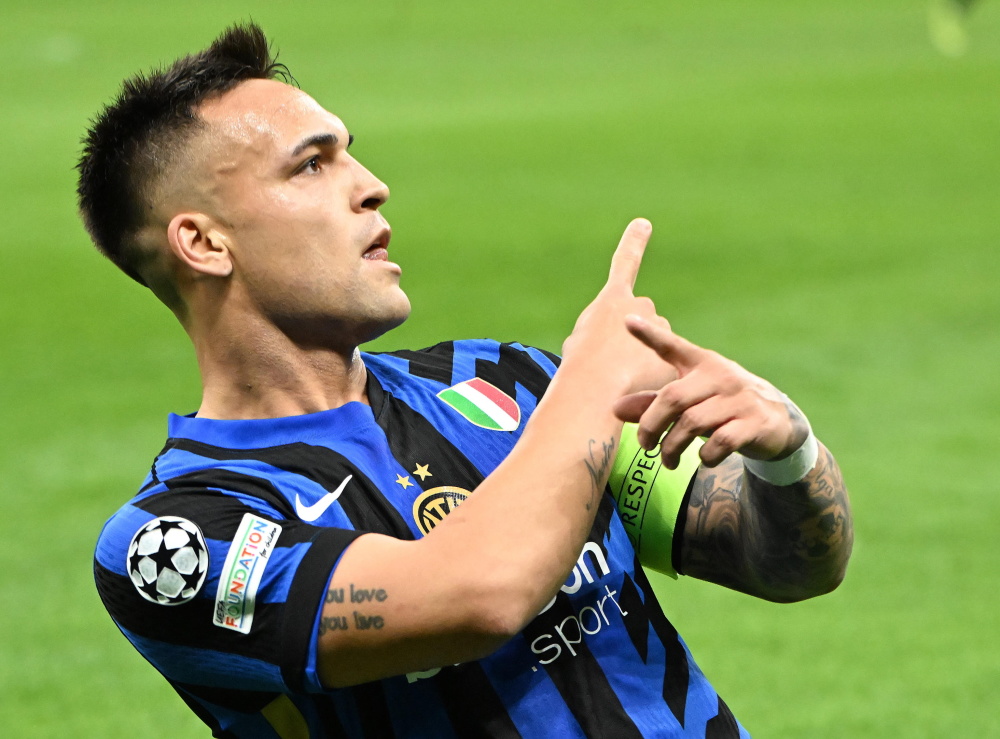 辽宁铁人祝贺重庆铜梁龙冲超：敢打敢拼，晋级中超实至名归（辽宁铁人向重庆铜梁龙致贺：敢打硬仗，晋级中超当之无愧）