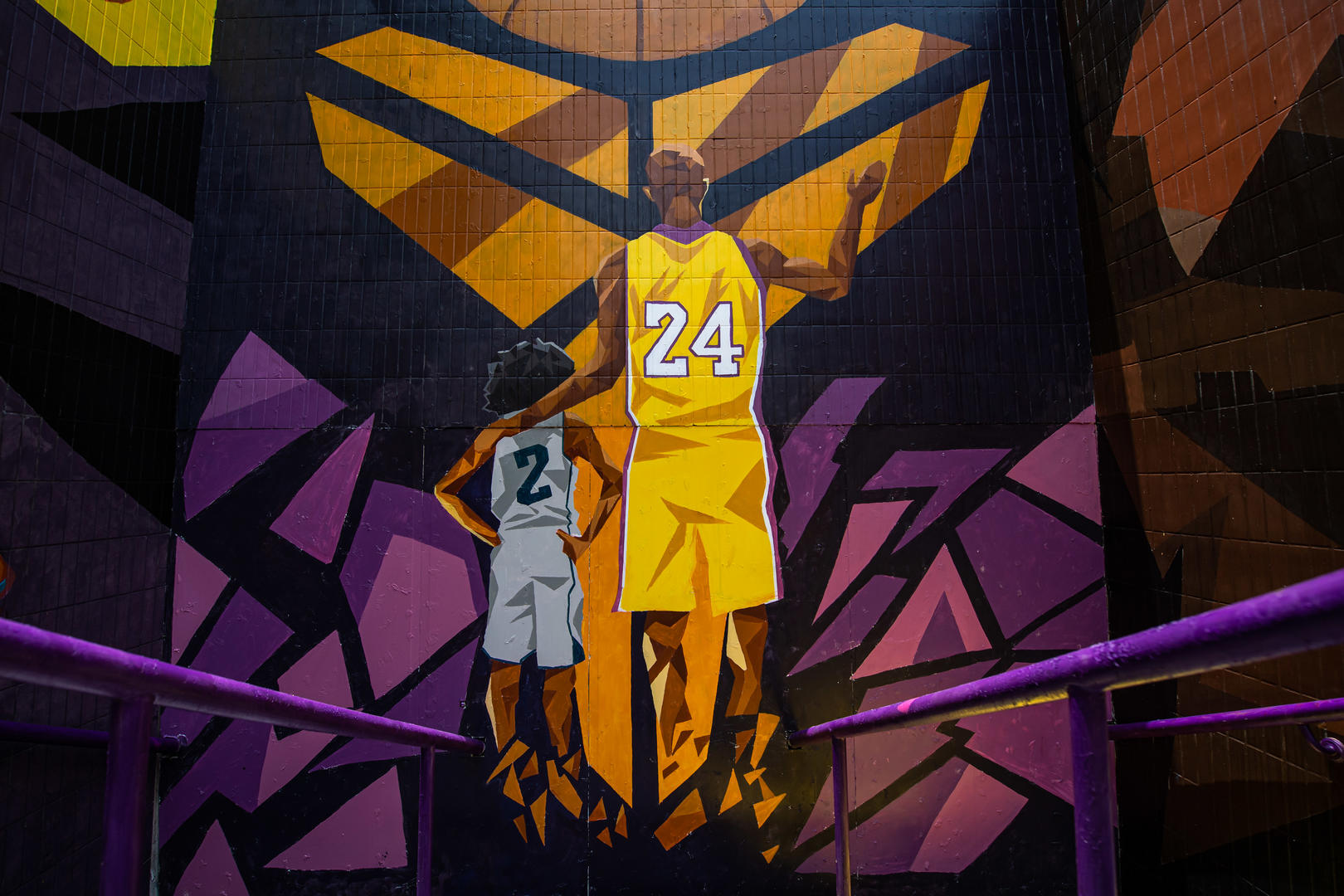 欧冠本周最佳阵容：马杜埃凯、孔德、格林伍德、卡尔在列（欧冠周最佳阵容揭晓：马杜埃凯、孔德、格林伍德、卡尔上榜）