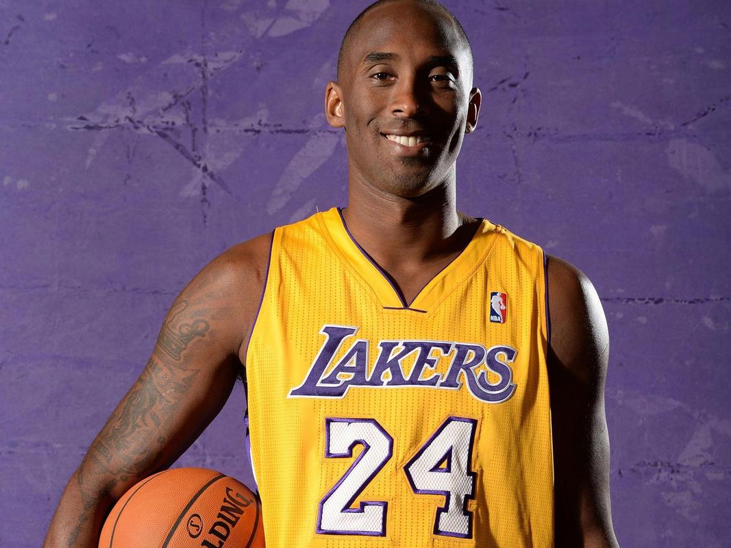 终于等到你！克拉克森干拔三分命中 打进尼克斯替补本场第一球（克拉克森命中干拔三分，尼克斯替补终于打进本场首球）