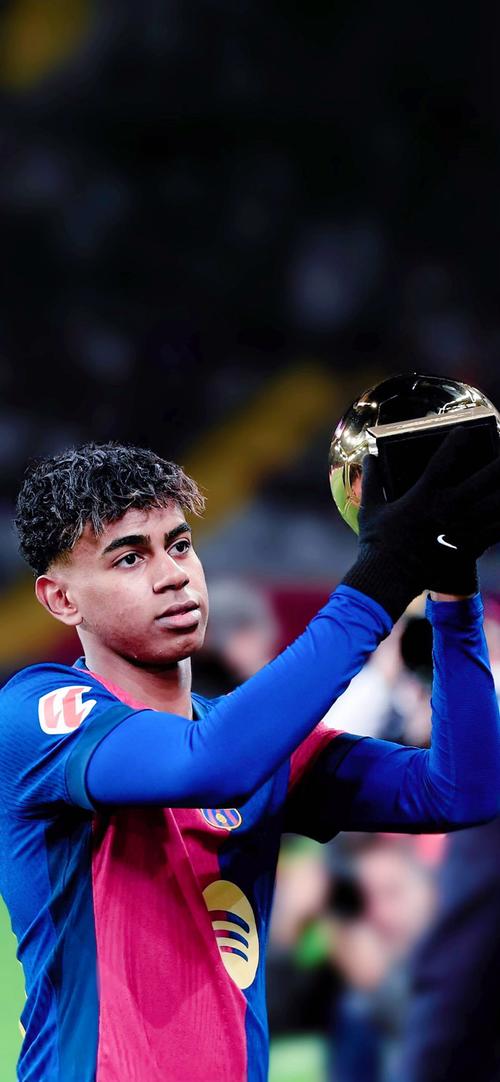 野猫官方：亨斯霍尔将因为小腿伤势缺席对阵跳伞蚁的比赛（野猫队官宣：亨斯霍尔因小腿伤无缘对阵跳伞蚁）