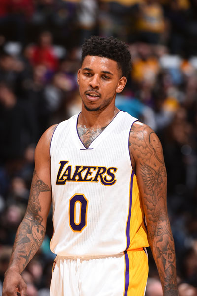 霍姆格伦单场20+命中率联盟第三，雷霆轻取太阳晋级杯赛四强（霍姆格伦砍下20+效率列联盟第三，雷霆轻取太阳挺进杯赛四强）