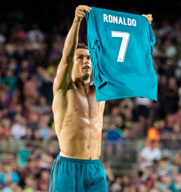 每体列足坛十大奇葩条款：博格坎普拒坐飞机；内马尔微笑条款（西媒盘点足坛十大离奇合同条款：博格坎普拒乘航班，内马尔“微笑条款”在列）